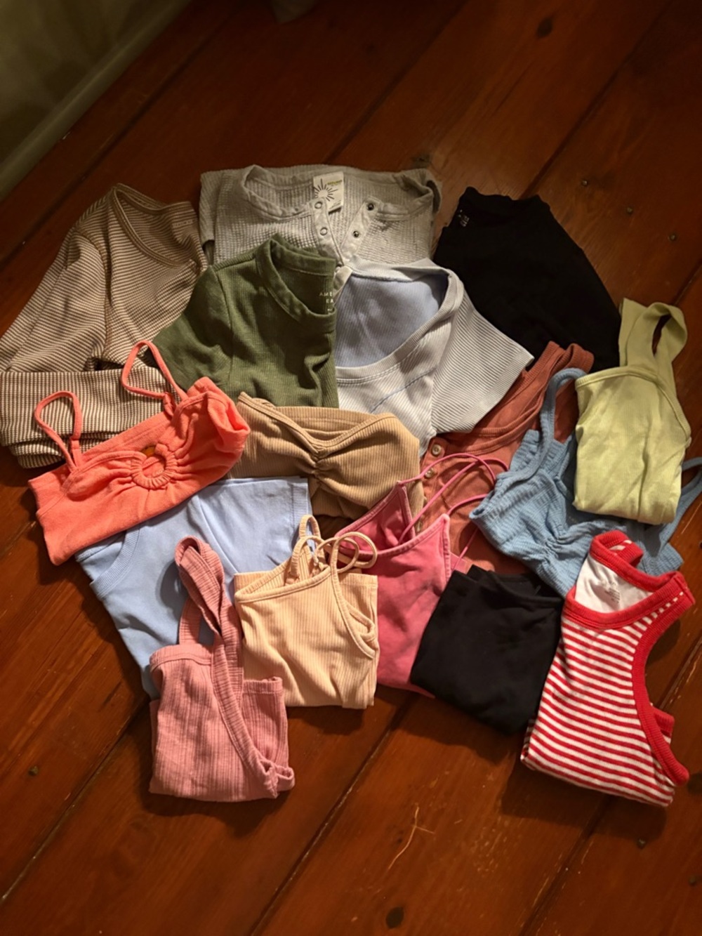 BUNDLE!!! 15 American Eagle/ Aerie shirts!!!